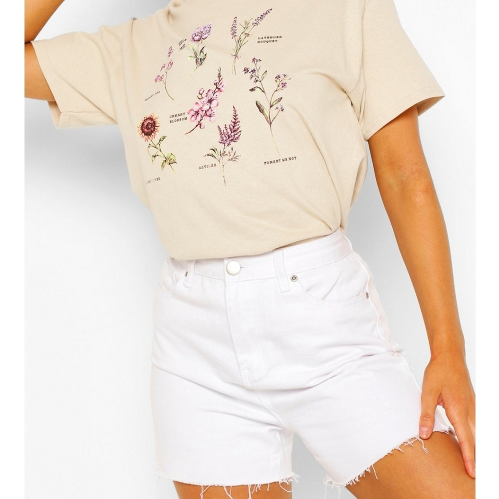 ISO - Boohoo Botanical flower tshirt Med or Large